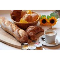 Bed & Breakfast, Services