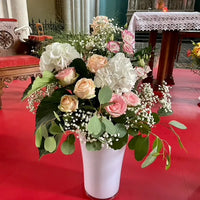 Cérémonie d'Eglise tons rose/blanc