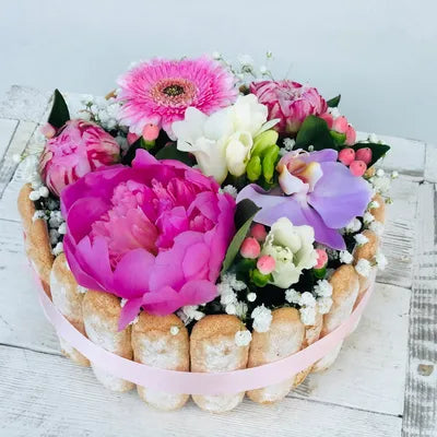 Compositions Florales basses, Fleurs de Saison, forme Gâteau
