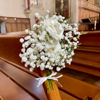 Bout de banc, bouquet de gypsophile et Lisianthus
