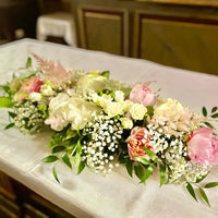 Cérémonie d'Eglise tons rose/blanc