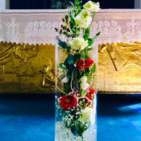 Cérémonie d'Eglise tons blanc/rouge et verdure