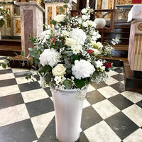 Cérémonie d'Eglise tons blanc/rouge et verdure