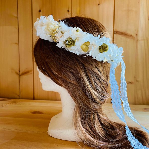 couronne coiffure mariage - couronne pour cheveux mariage - couronne de cheveux mariage boheme - couronne fleurs mariage cheveux courts - couronne de fleurs cheveux coiffure mariage - accessoire mariage - accessoire mariage femme - accessoire mariage cheveux - mariage boheme - mariage boheme chic - mariage bohème champêtre