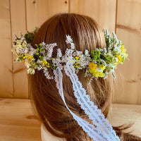 Accessoire cheveux en fleurs séchées pour Femme. couronne coiffure mariage - couronne pour cheveux mariage - couronne de cheveux mariage boheme - couronne fleurs mariage cheveux courts - couronne de fleurs cheveux coiffure mariage - accessoire mariage - accessoire mariage femme - accessoire mariage cheveux - mariage boheme - mariage boheme chic - mariage bohème champêtre couronne cheveux blanche couronne de cheveux blanche
