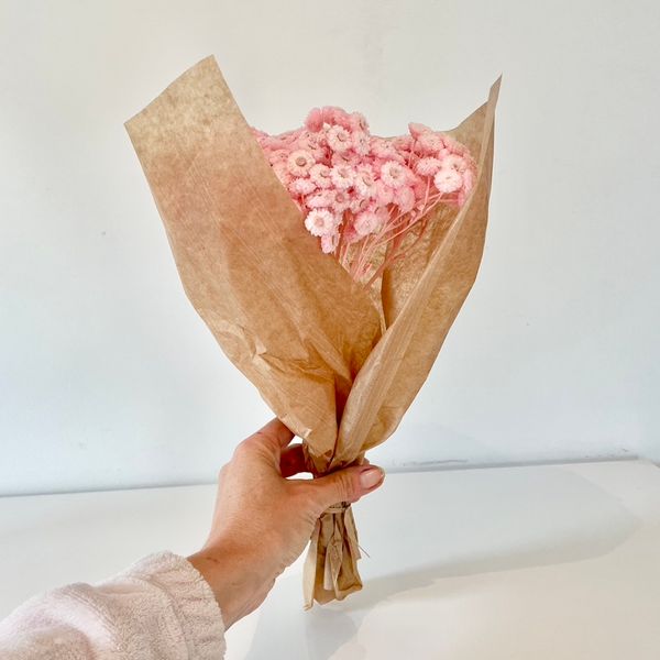 immortelle, immortelle jaune, fleurs immortelle, fleurs immortelle jaune, fleurs séchées, botte de séchées, bouquets de fleurs séchées, fleurs jaune, fleurs séchées jaune, fleurs immortelle jaune, immortelle jaune, immortelle rose, immortelle naturel, immortelle du var jaune, immortelle du var rose, immortelle du var naturel, fleurs choux fleurs, fleurs choux, fleurs séchées choux fleurs